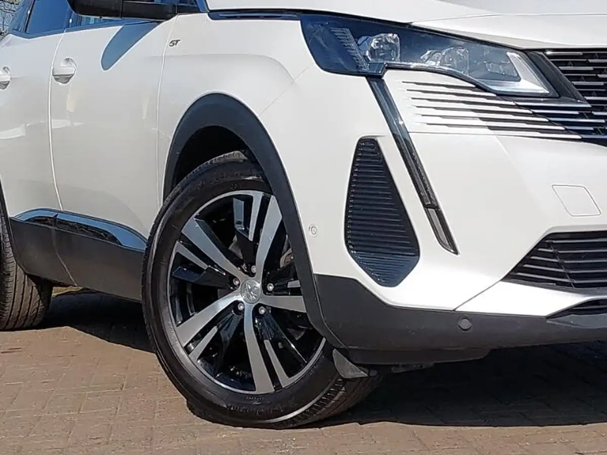 2021-peugeot-3008-suv-12-puretech-gt-eat8-big-8