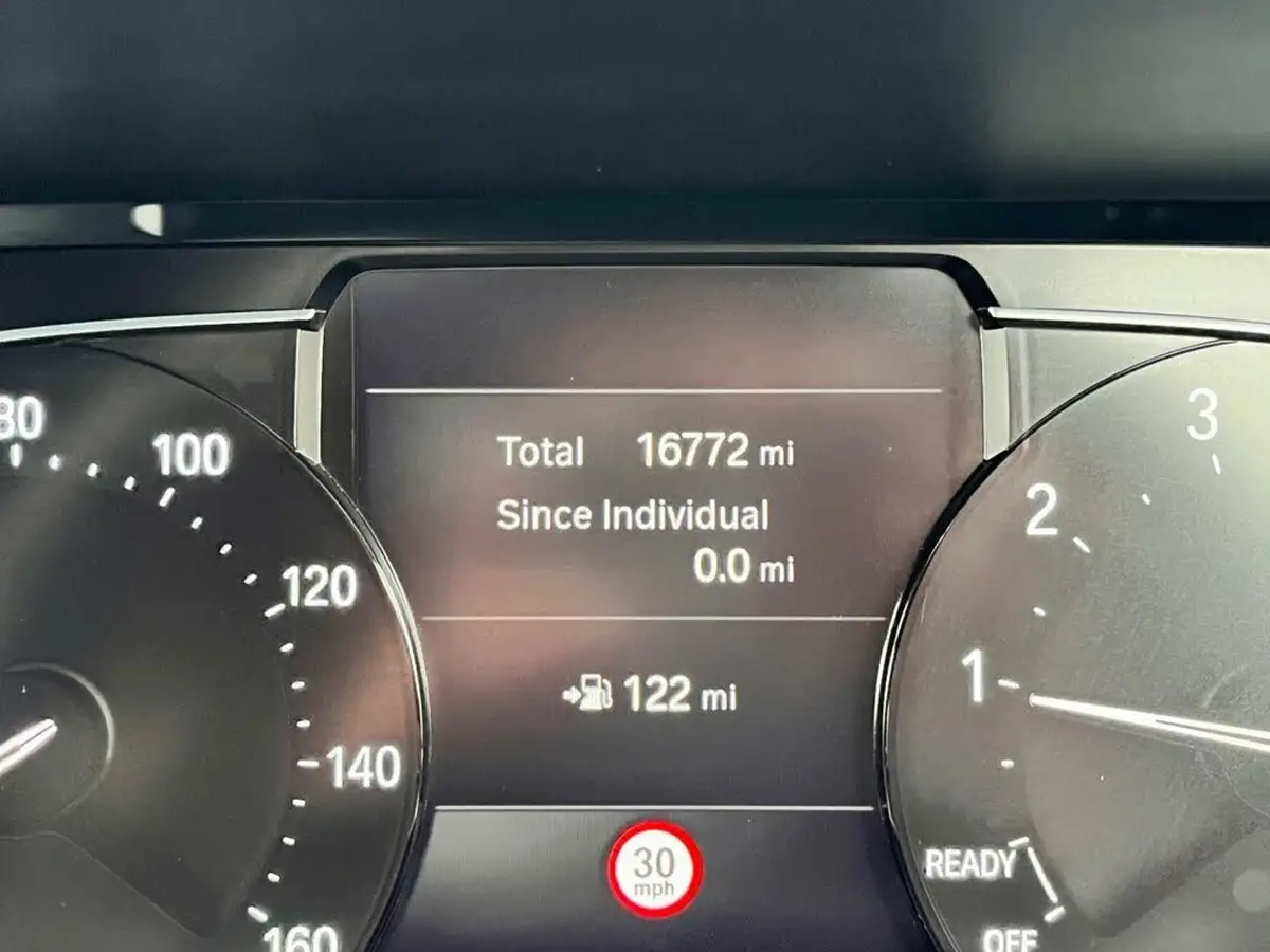 2021-bmw-1-series-15-118i-m-sport-lcp-big-25