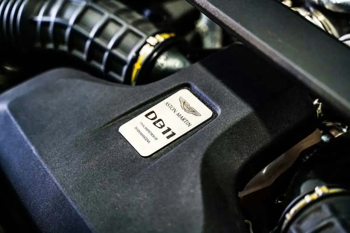 2018-aston-martin-db11-40-v8-big-4