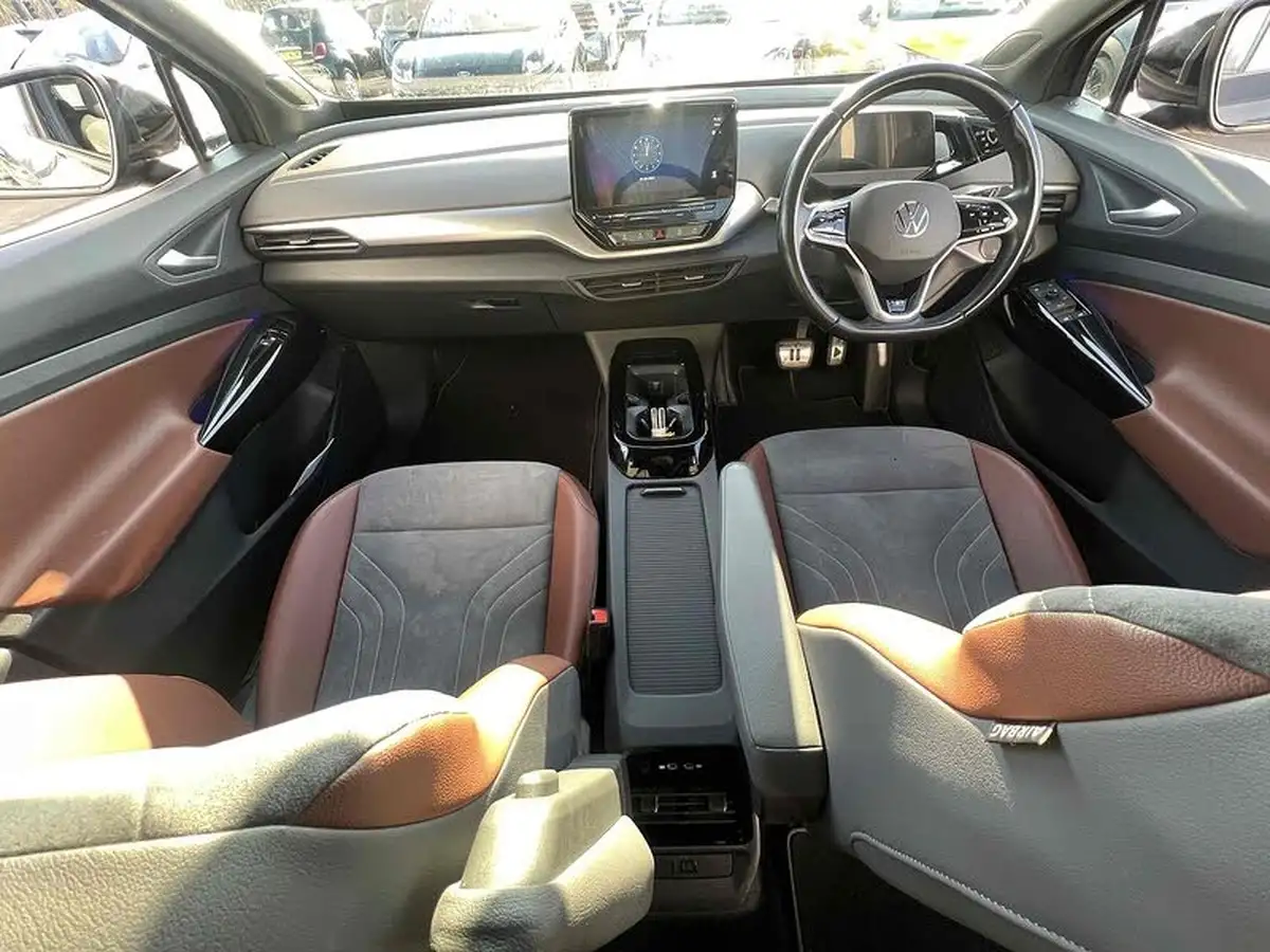 2021-volkswagen-id4-e-first-edition-big-33