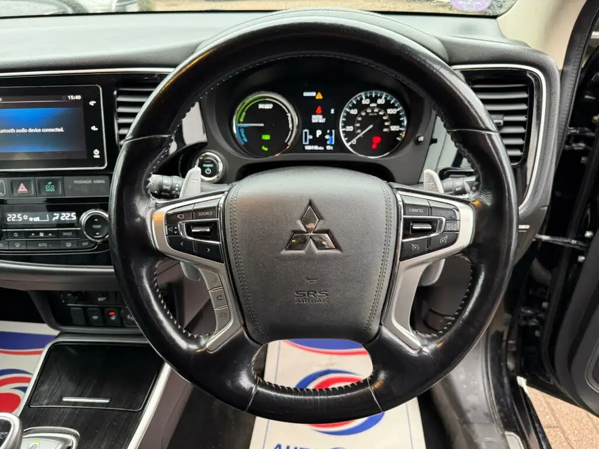 2018-mitsubishi-outlander-20-4h-phev-big-17