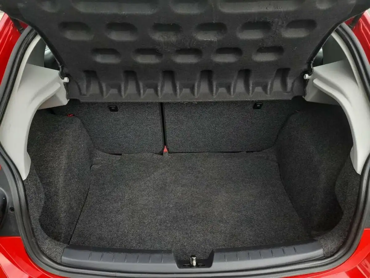 2013-seat-ibiza-14-toca-16v-85ps-hatchback-5d-big-6