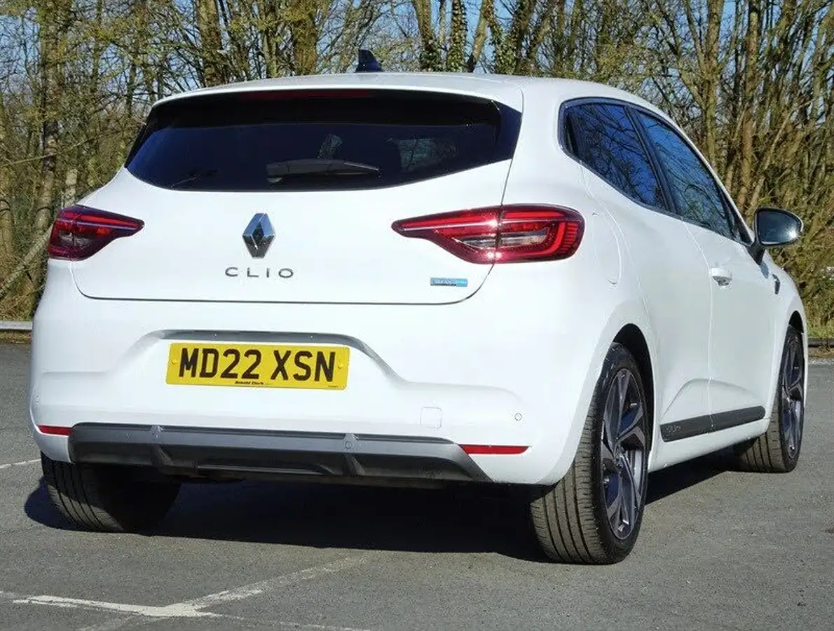 2022-renault-clio-16-rs-line-140ps-rs-line-e-tech-hybrid-big-6