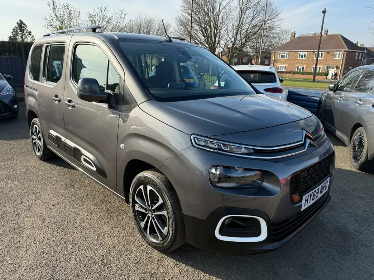 2019-citroen-berlingo-15bluehdi-flair-m-size-130ps-eat8-big-10