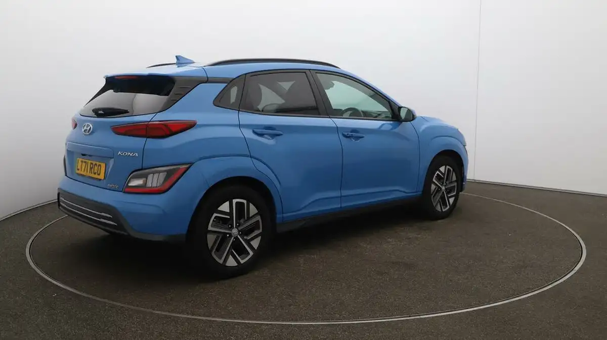 2021-hyundai-kona-e-ultimate-big-47