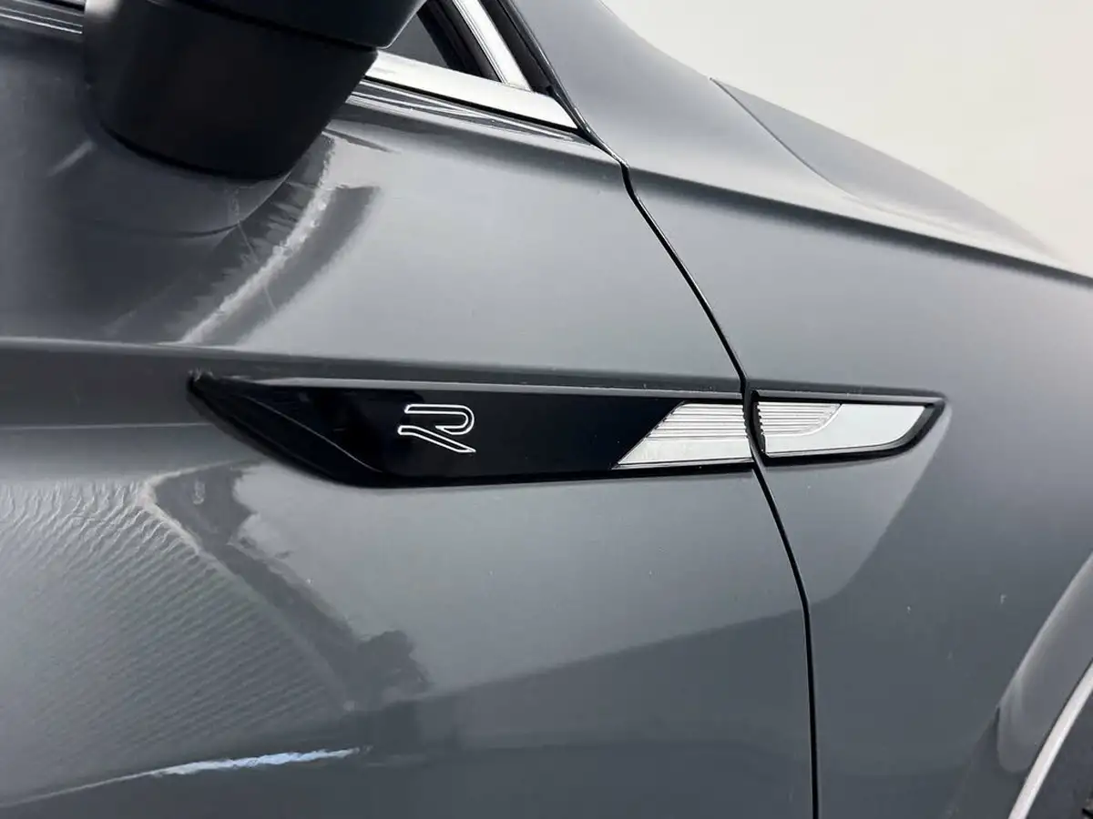 2021-volkswagen-tiguan-15-tsi-r-line-big-16