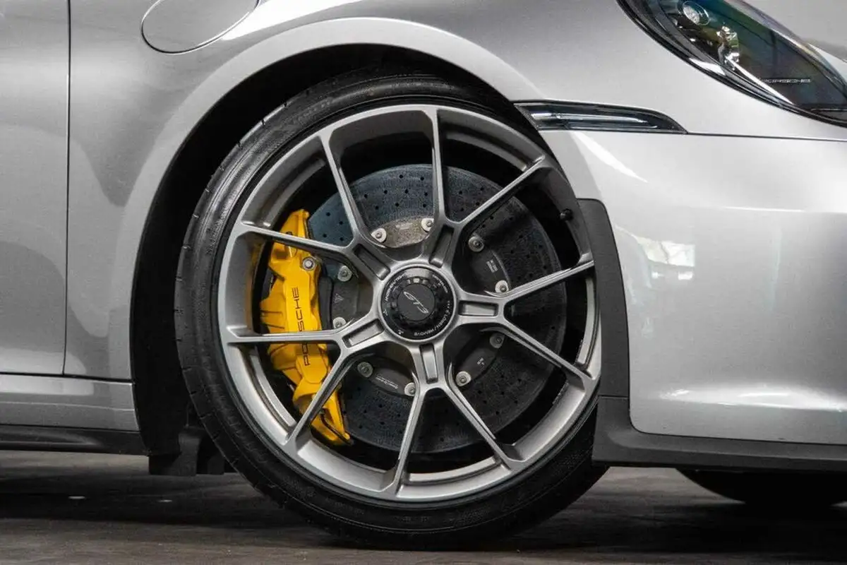 2022-porsche-911-40-gt3-rwd-pdk-big-3