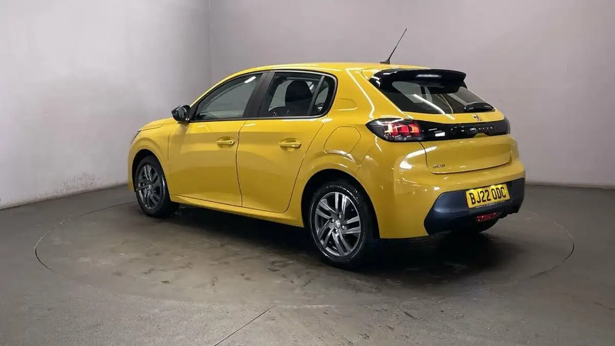 2022-peugeot-208-12-puretech-active-premium-75bhp-big-5