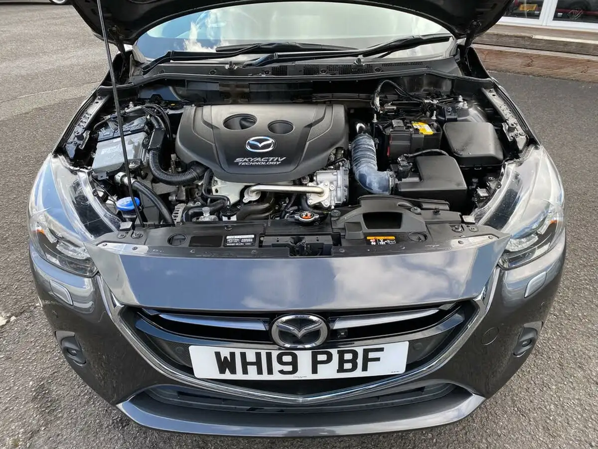 2019-mazda-mazda2-big-67