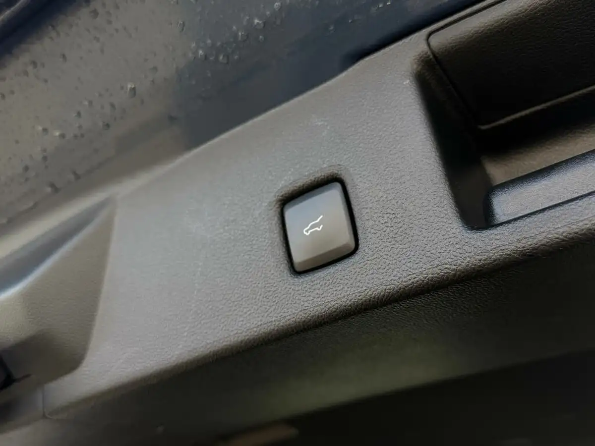 2023-ford-kuga-15t-titanium-edition-big-6