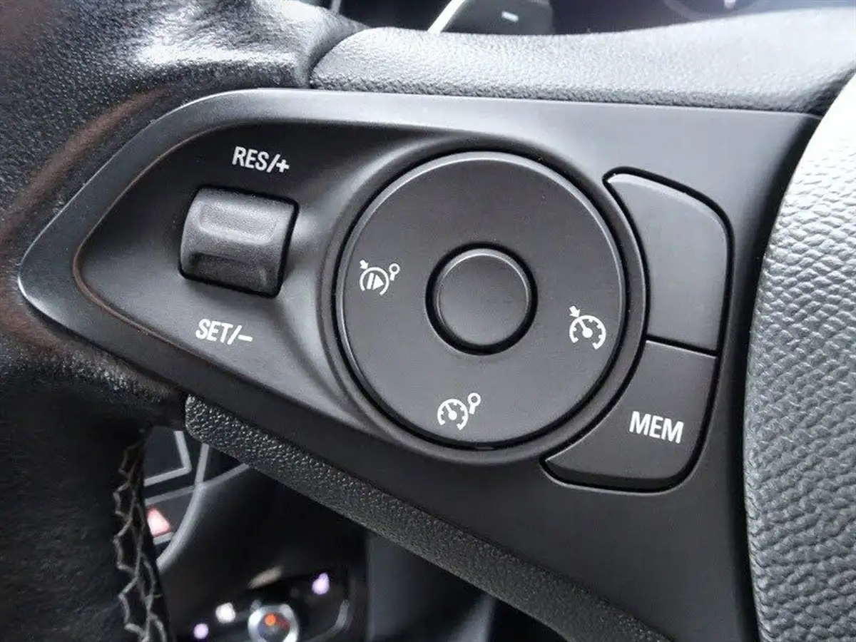 2022-vauxhall-corsa-12-turbo-elite-edition-auto-big-24