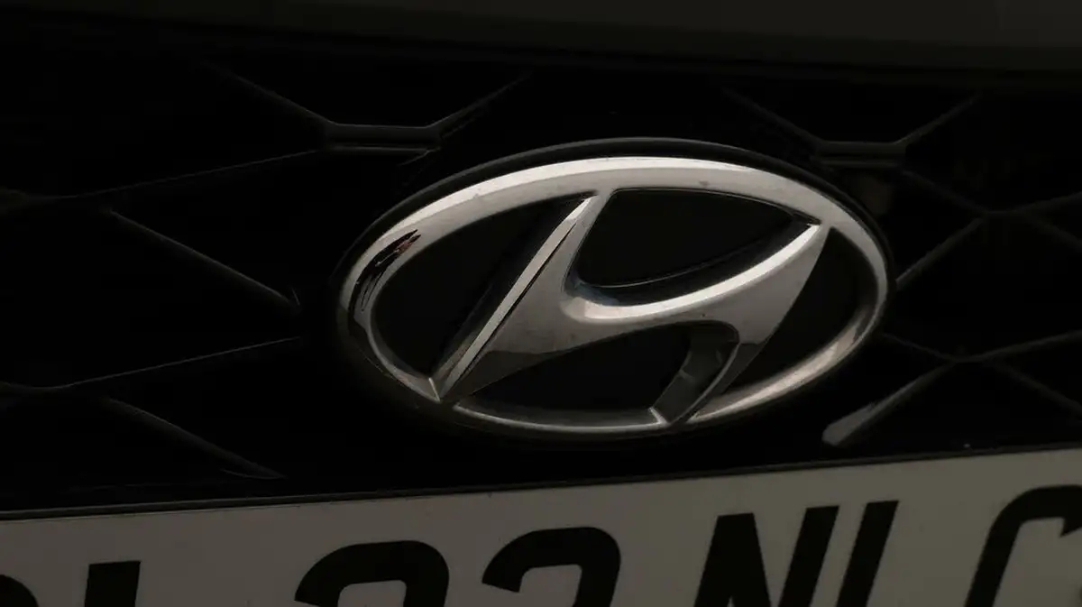 2023-hyundai-i20-10-t-gdi-se-connect-eclutch-imt-big-24