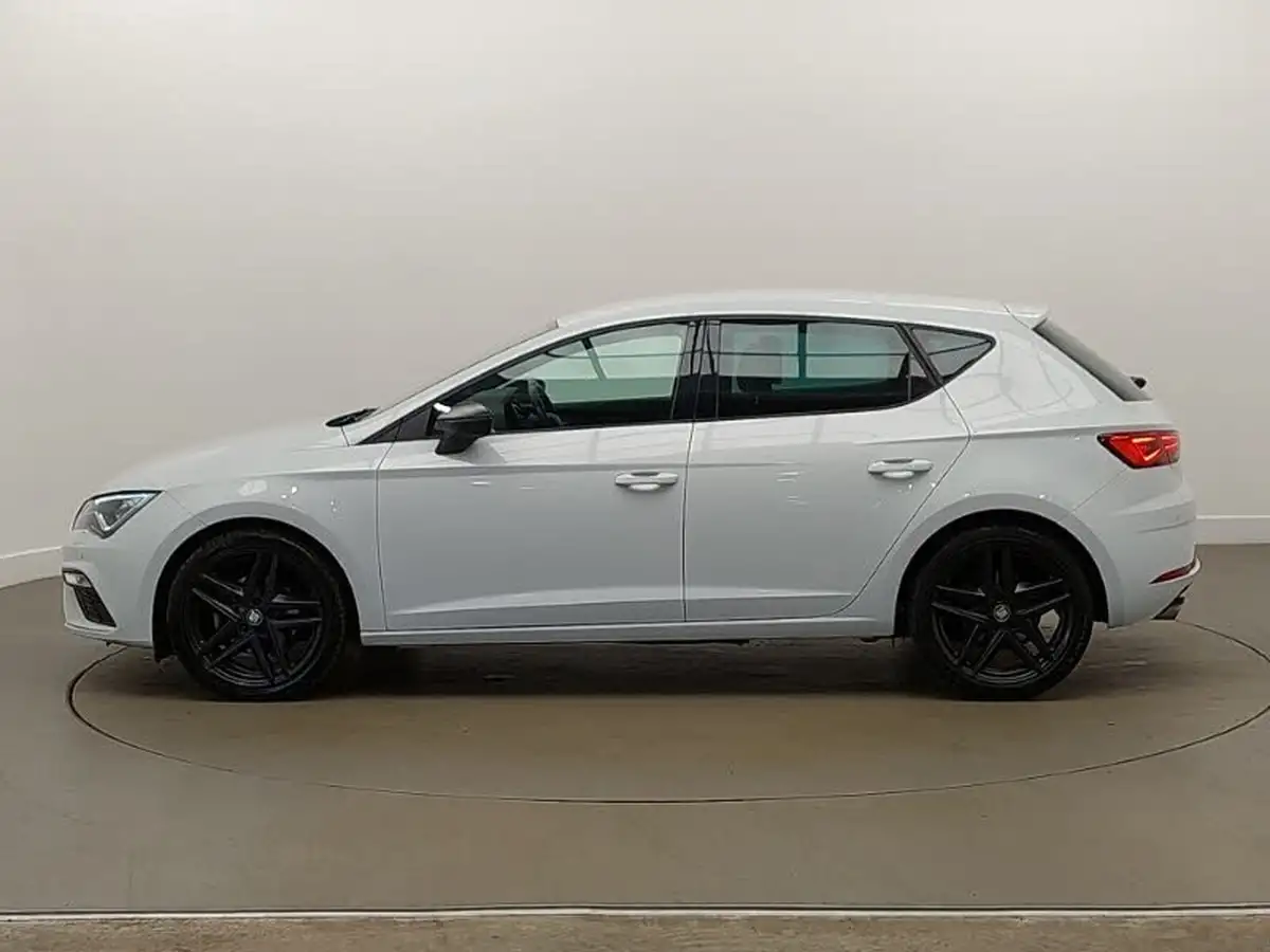 2020-seat-leon-15-tsi-evo-fr-black-edition-150ps-hatchback-dsg-big-3