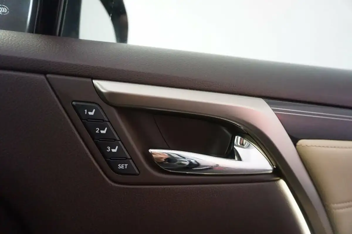 2019-lexus-rx-450h-35-takumi-big-22