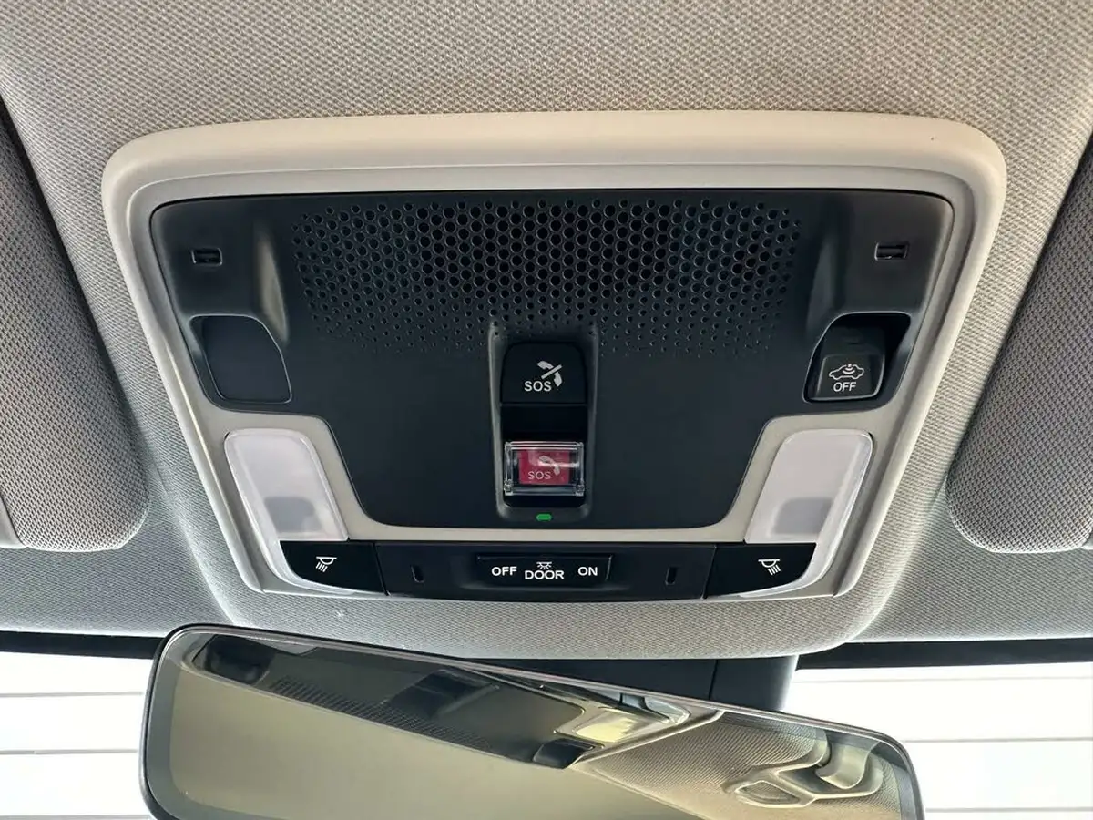 2024-honda-eny1-e-elegance-big-53