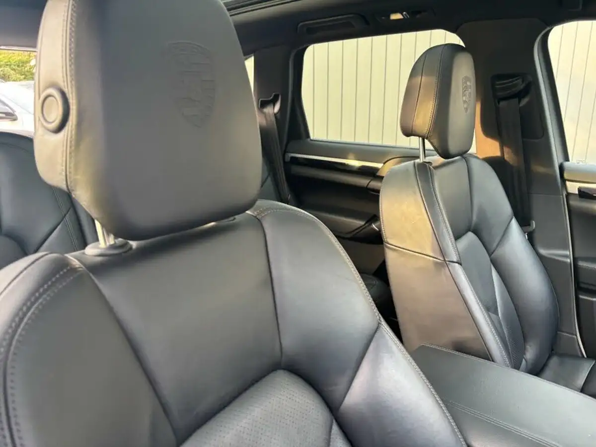 2017-porsche-cayenne-30-s-e-hybrid-platinum-edition-big-39