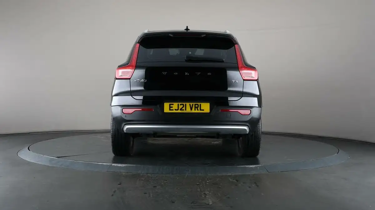 2021-volvo-xc40-15-t3-momentum-163bhp-big-6