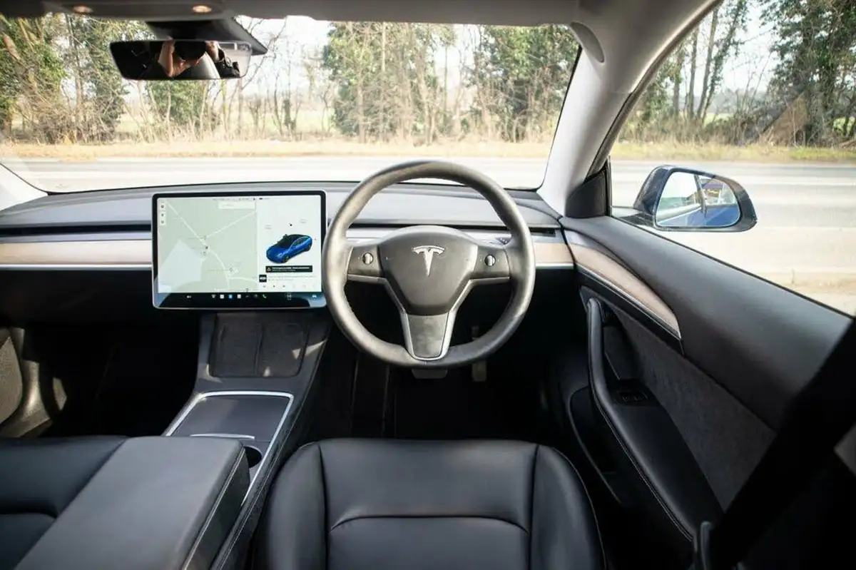 2021-tesla-model-3-e-standard-plus-big-9
