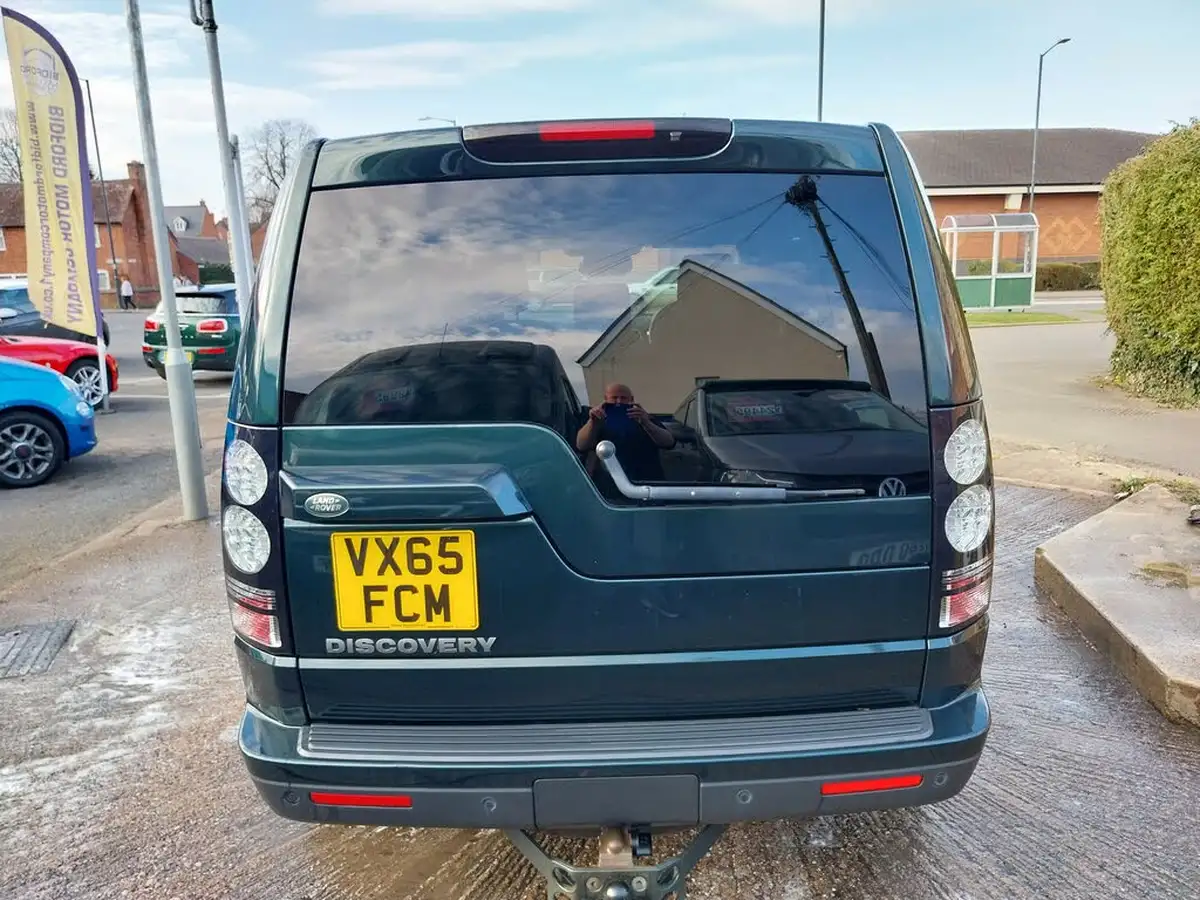 2015-land-rover-discovery-big-7