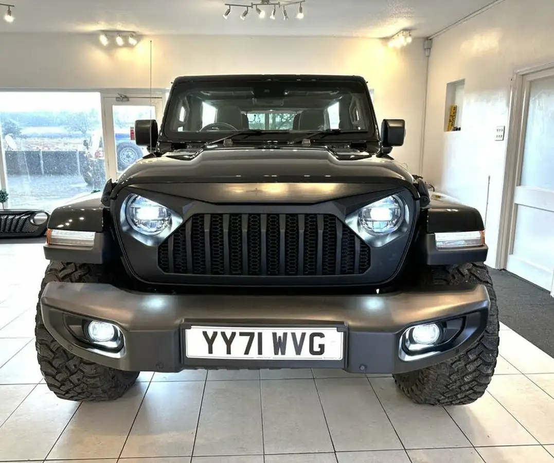 2022-jeep-wrangler-20-gme-sahara-5d-big-5