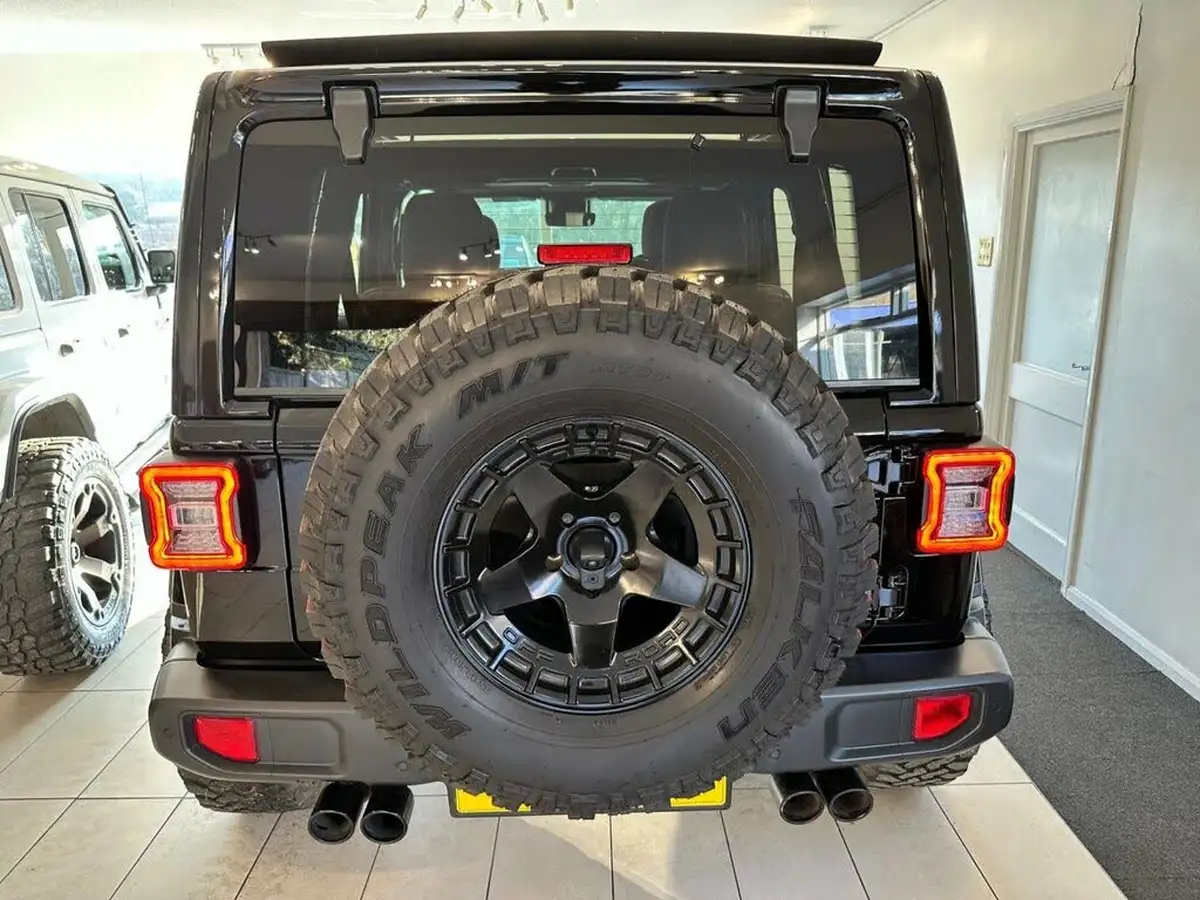 2022-jeep-wrangler-20-gme-sahara-5d-big-29