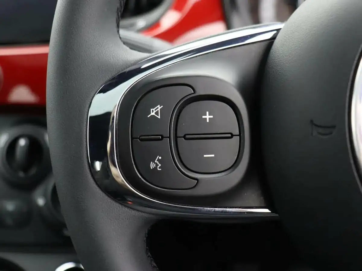 2022-fiat-500-10-red-big-24