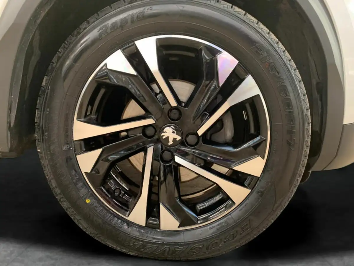 2022-peugeot-2008-suv-12-puretech-allure-premium-130bhp-big-17