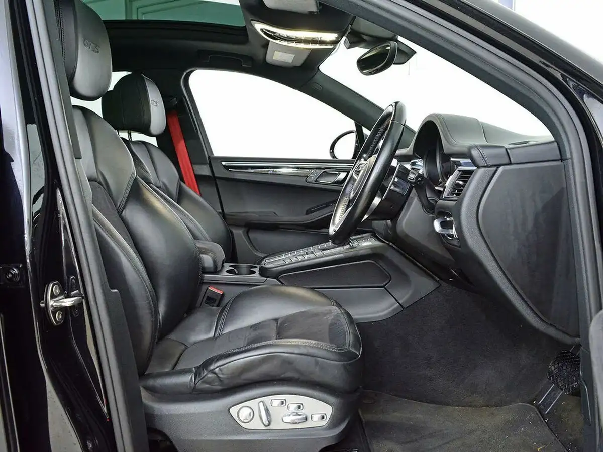 2016-porsche-macan-30-gts-big-8