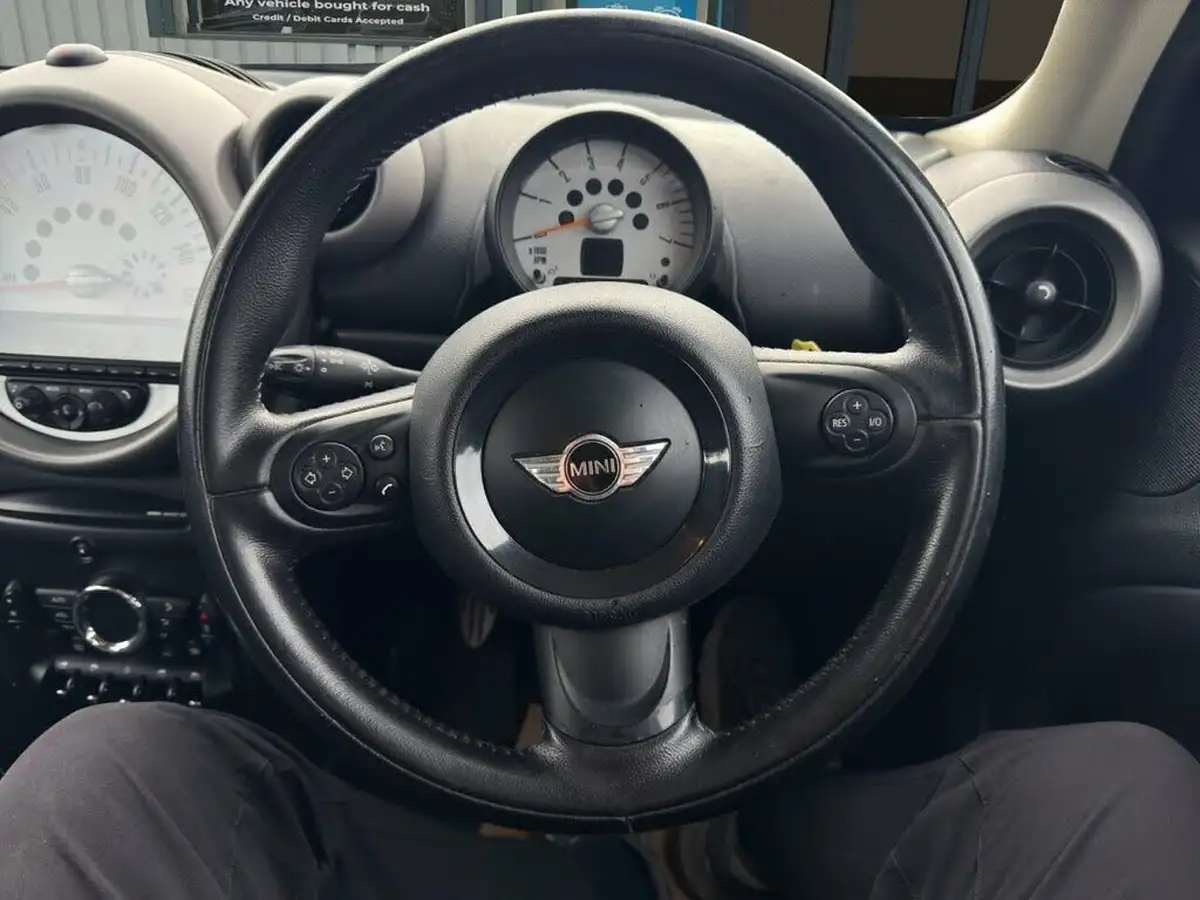 2011-mini-countryman-20td-cooper-sd-big-14