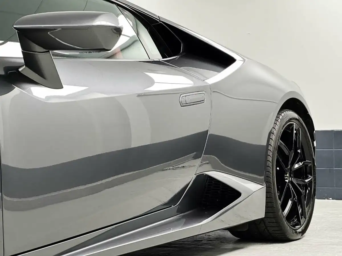 2016-lamborghini-huracan-52-lp-610-4-4wd-coupe-big-31