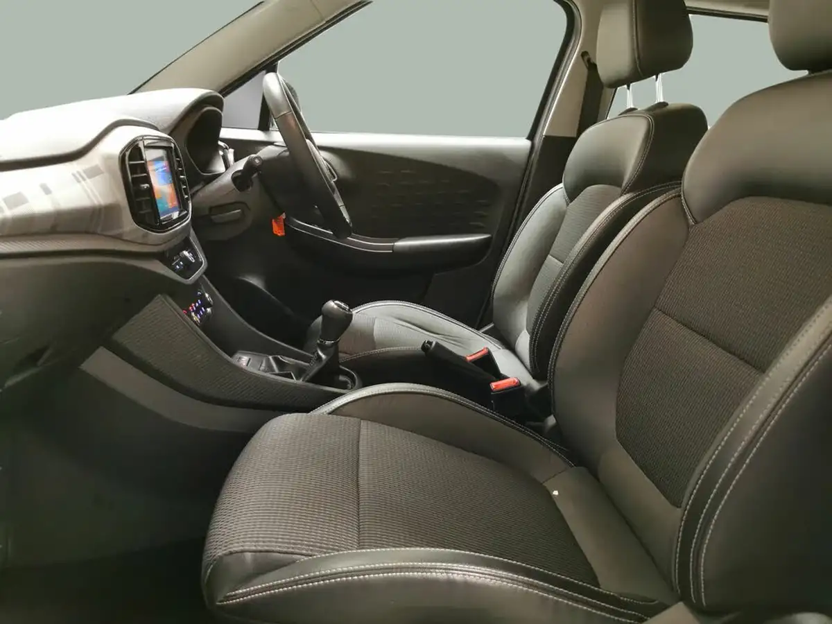 2023-mg-mg3-15-vti-tech-exclusive-nav-big-1