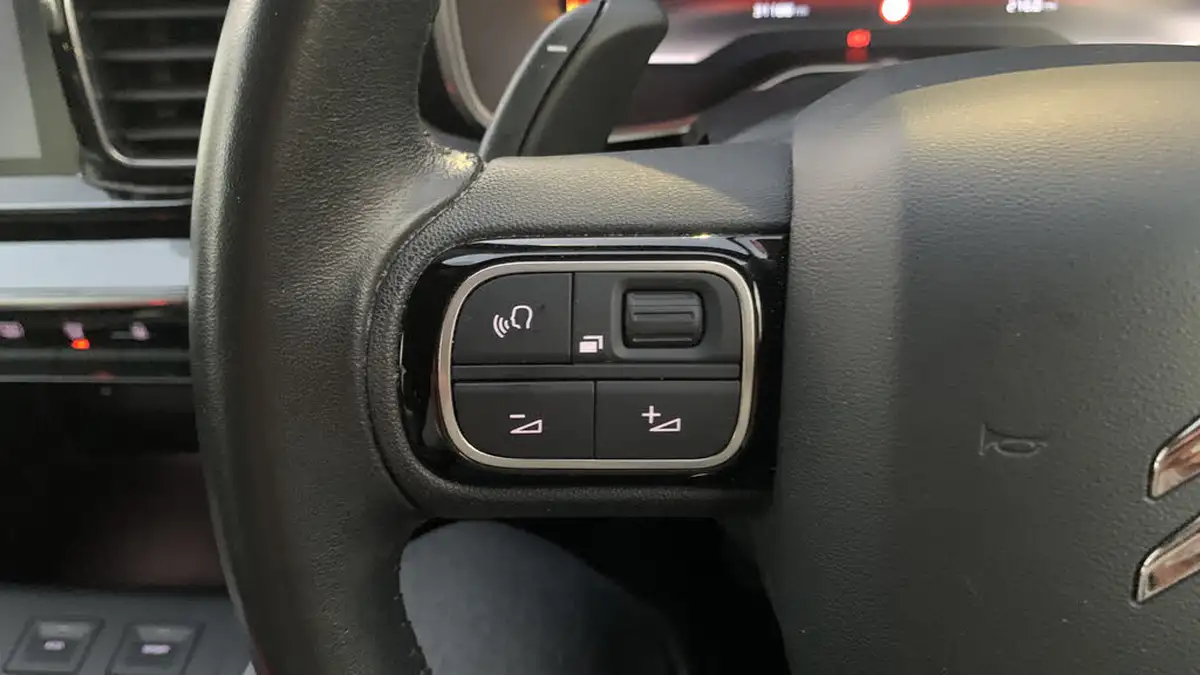2019-citroen-c5-aircross-16-puretech-flair-big-22
