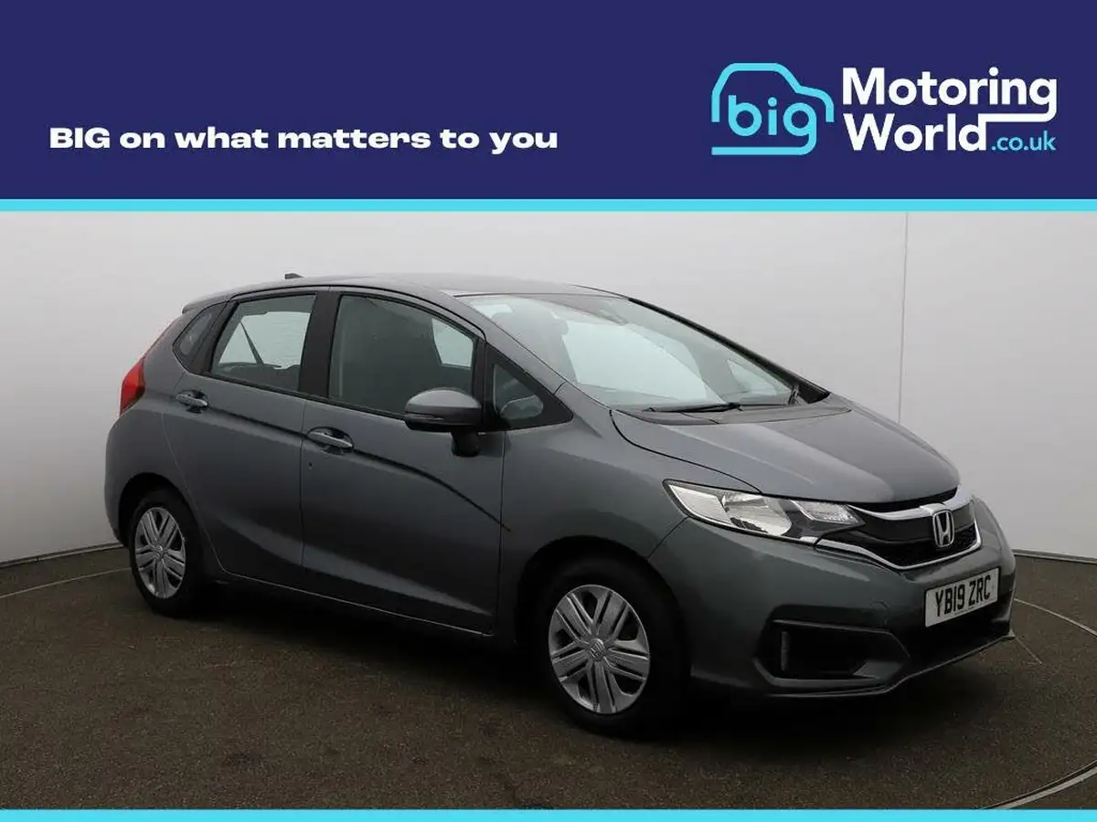 2019-honda-jazz-13-i-vtec-s-cvt-big-0