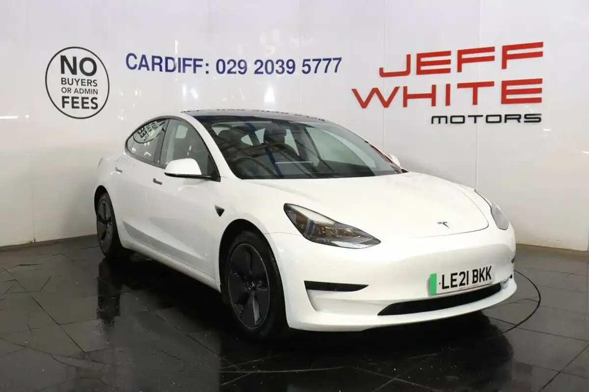 2021-tesla-model-3-e-standard-plus-big-0