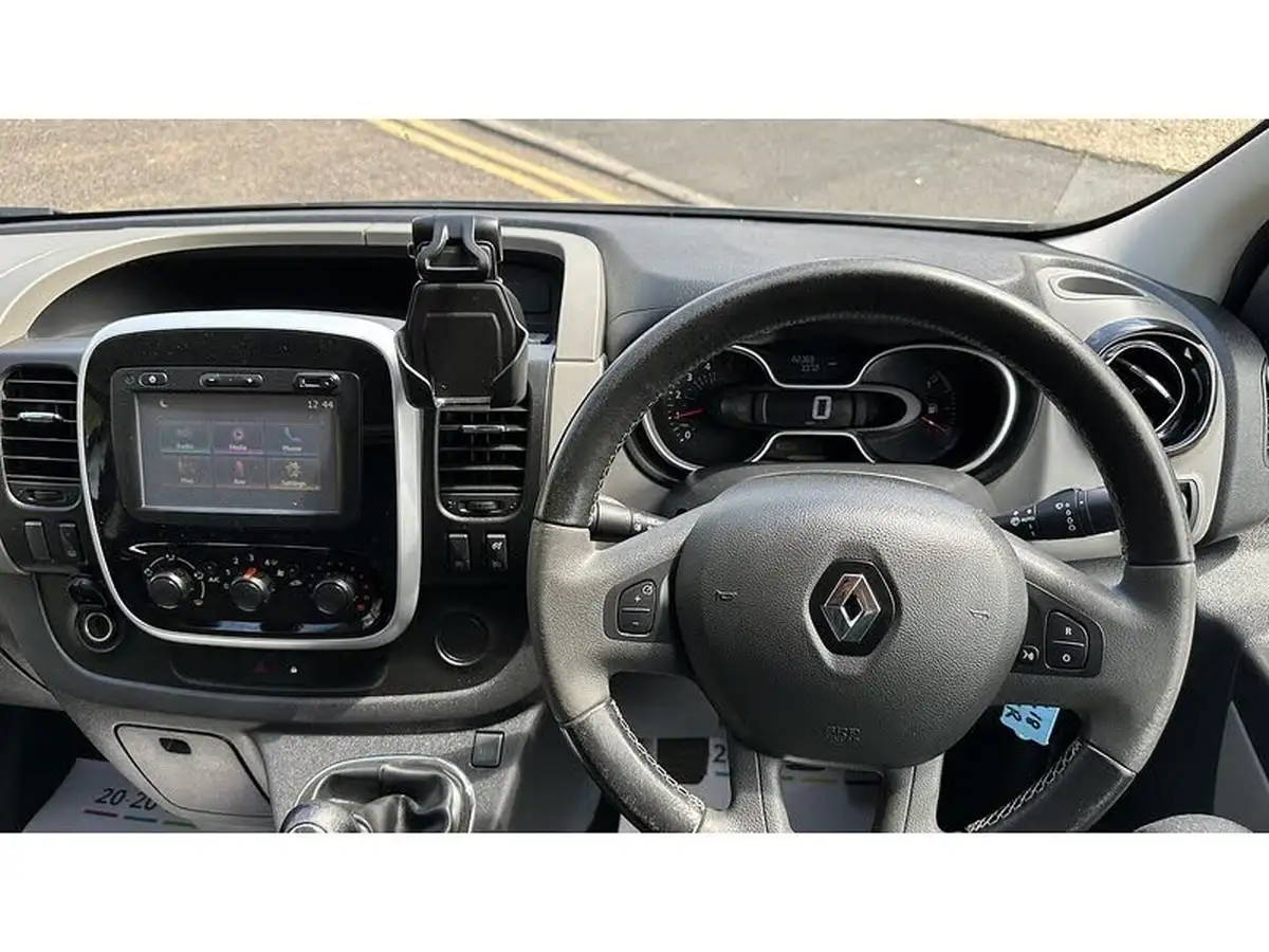 2018-renault-trafic-16dci-ll29-125-sport-nav-energy-125-e6-panel-van-big-17