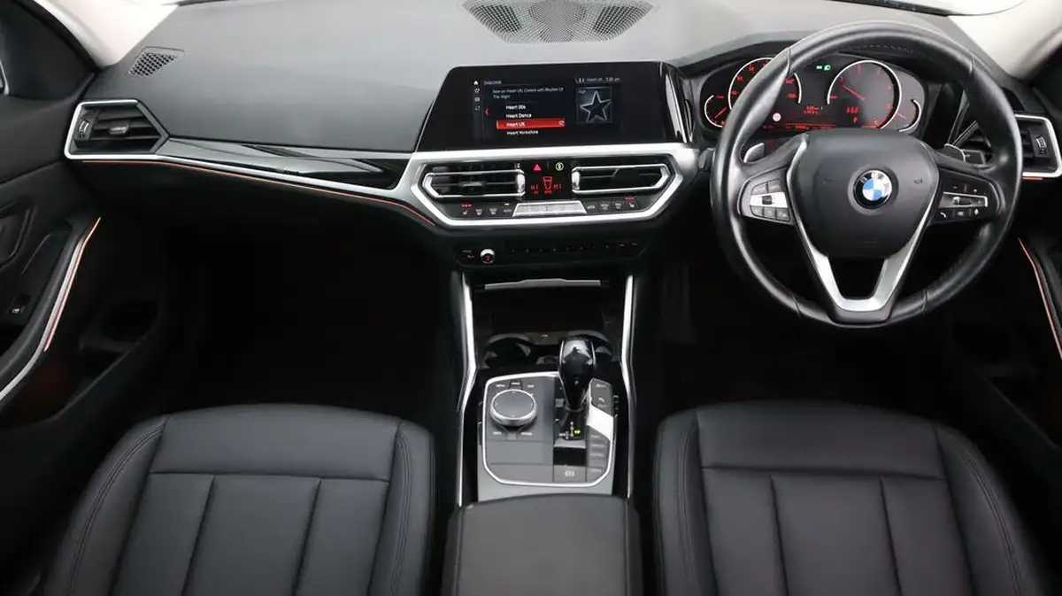 2019-bmw-3-series-20td-320d-se-190bhp-saloon-4d-sport-auto-big-13