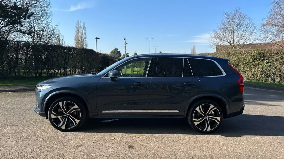 2024-volvo-xc90-20-t8-ultimate-dark-big-7