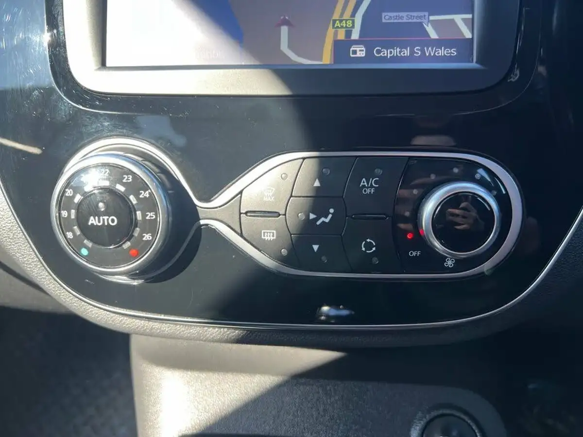 2018-renault-captur-09-tce-dynamique-s-nav-big-27