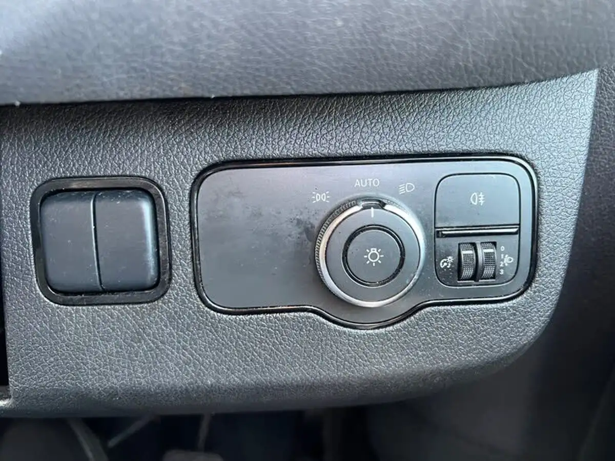2018-mercedes-benz-sprinter-21cdi-311-l2h1-panel-van-rwd-eco-gear-360-big-52