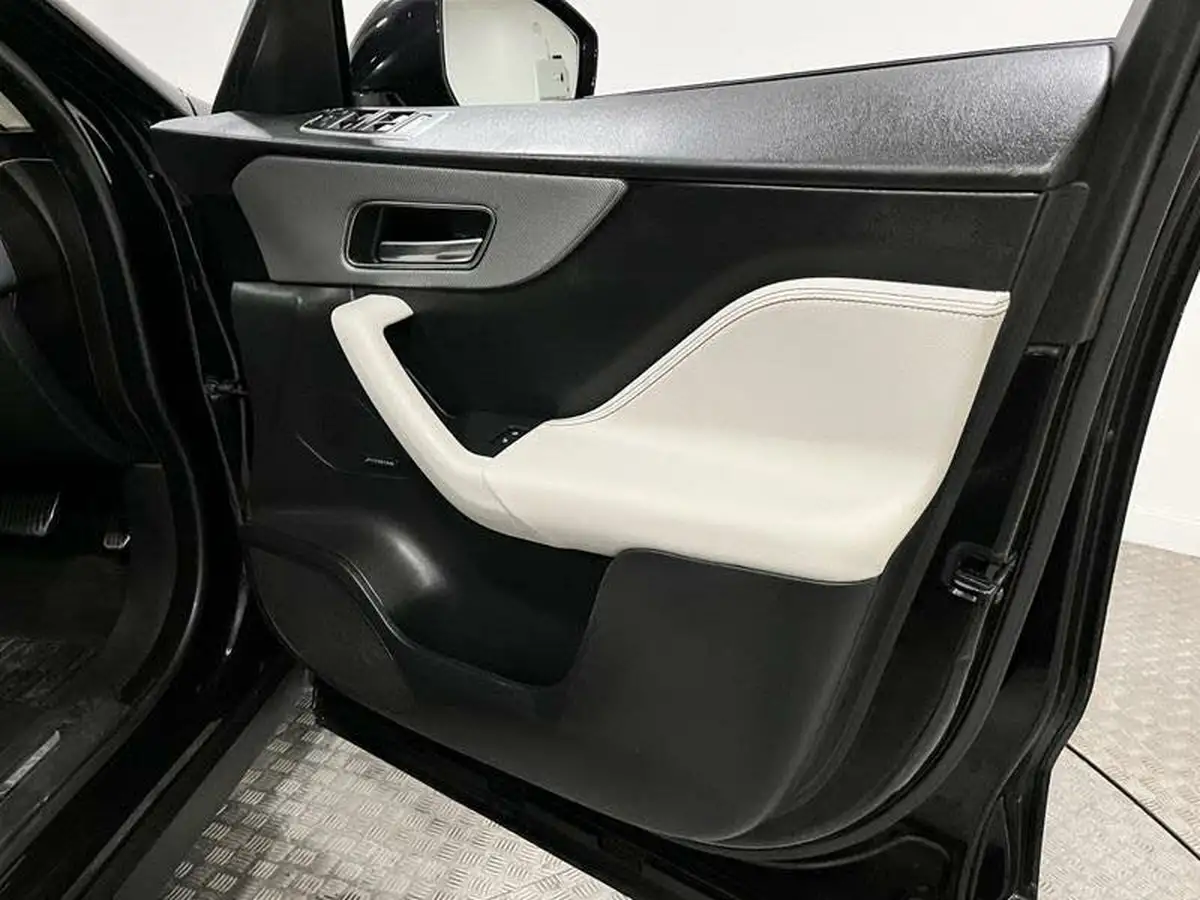 2019-jaguar-f-pace-30td-s-v6-ss-big-40