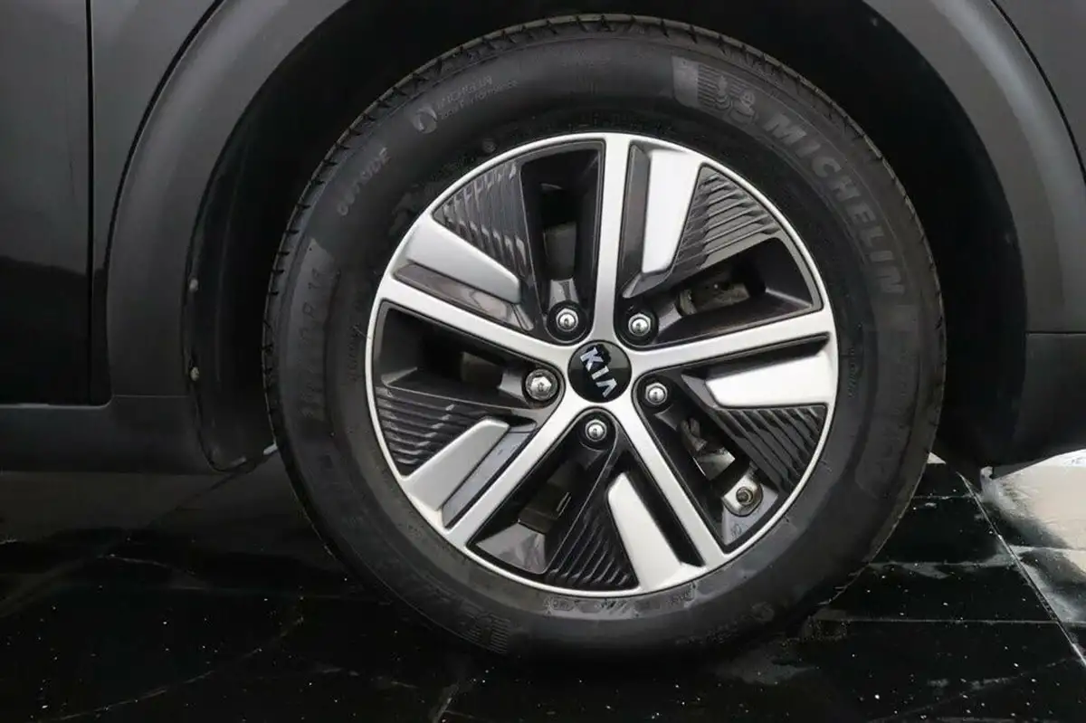 2020-kia-niro-16-gdi-phev-3-big-34