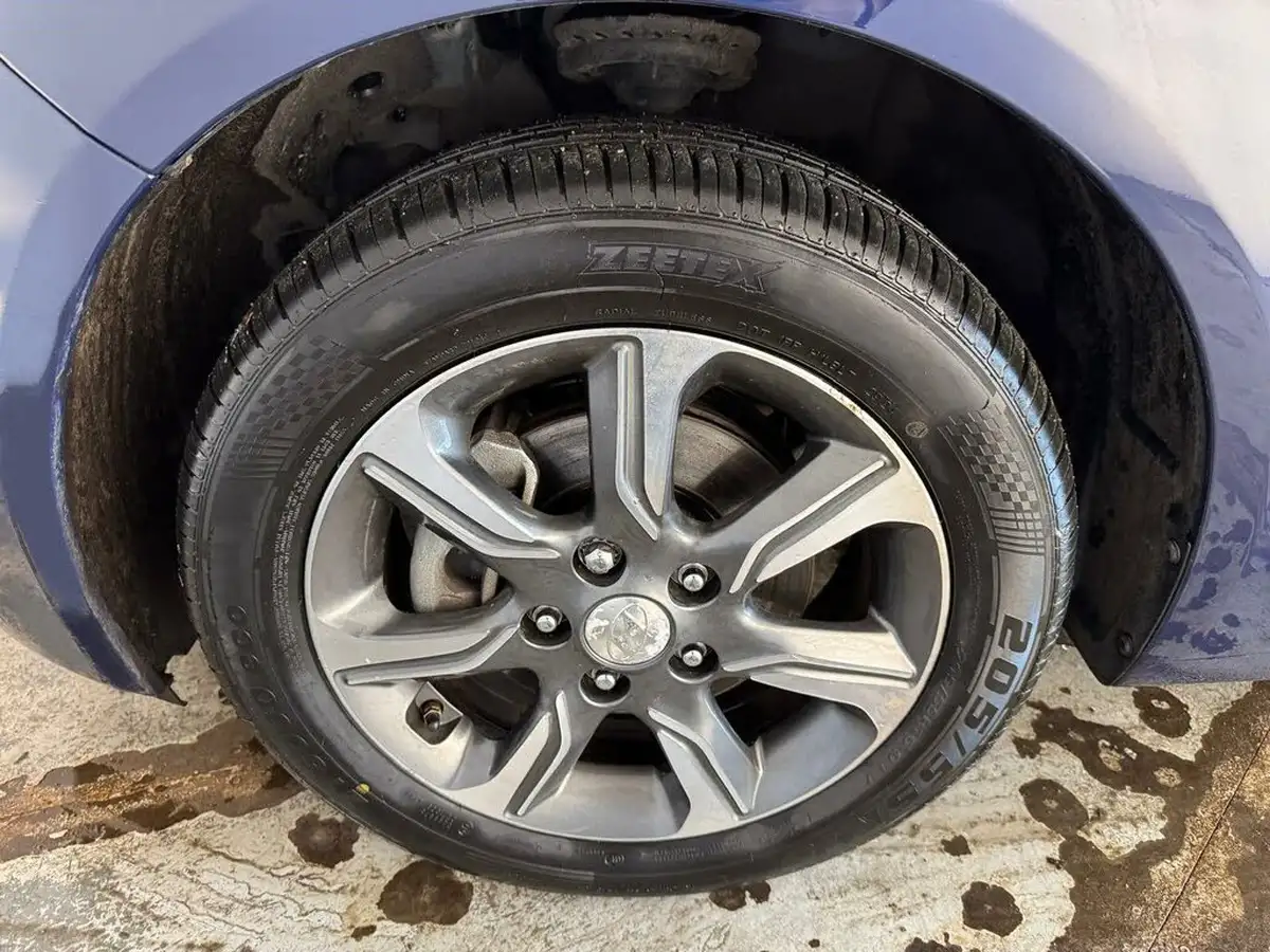 2019-hyundai-ix20-16-se-auto-big-37