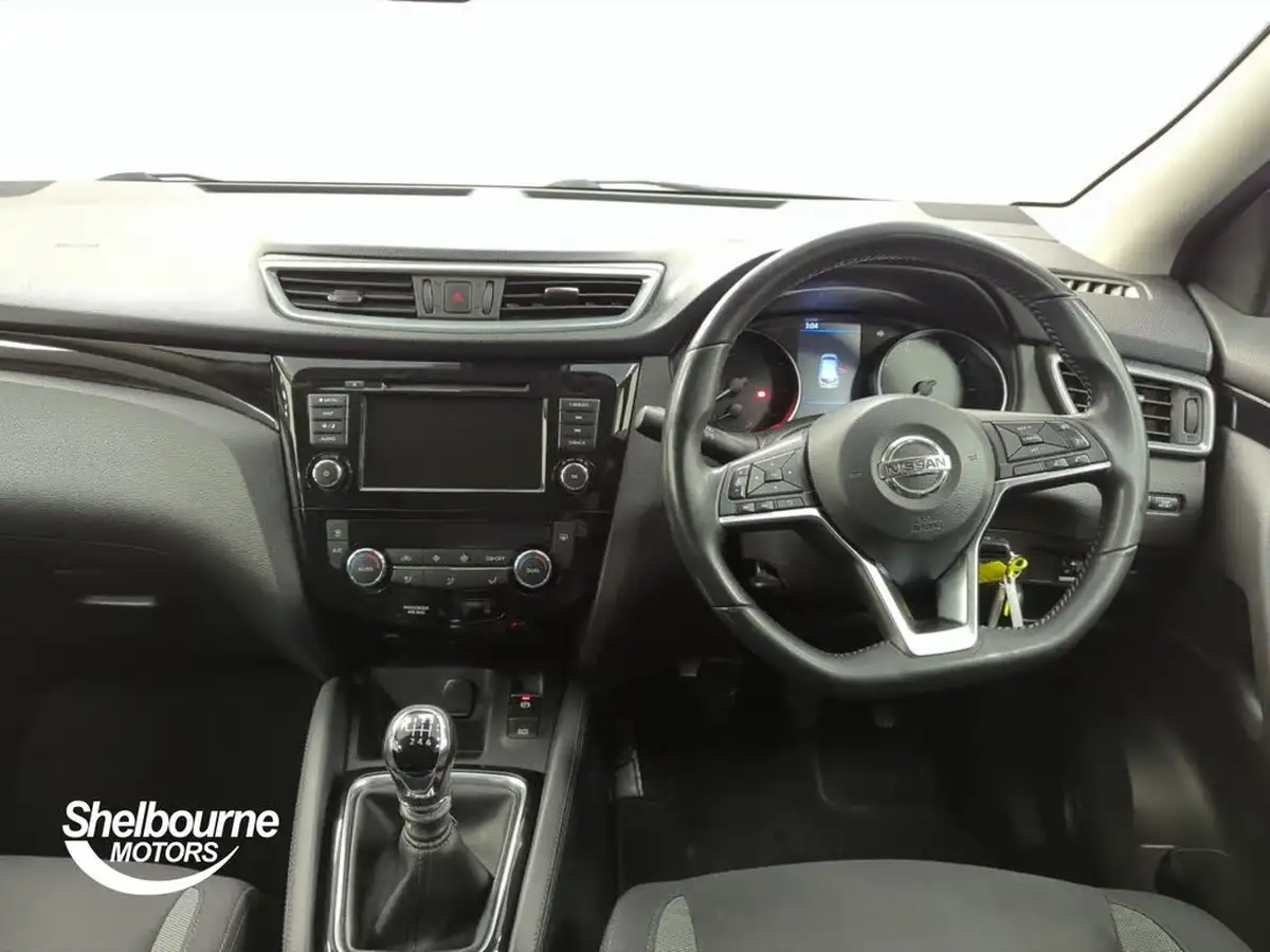 2020-nissan-qashqai-13-dig-t-acenta-premium-160ps-big-15