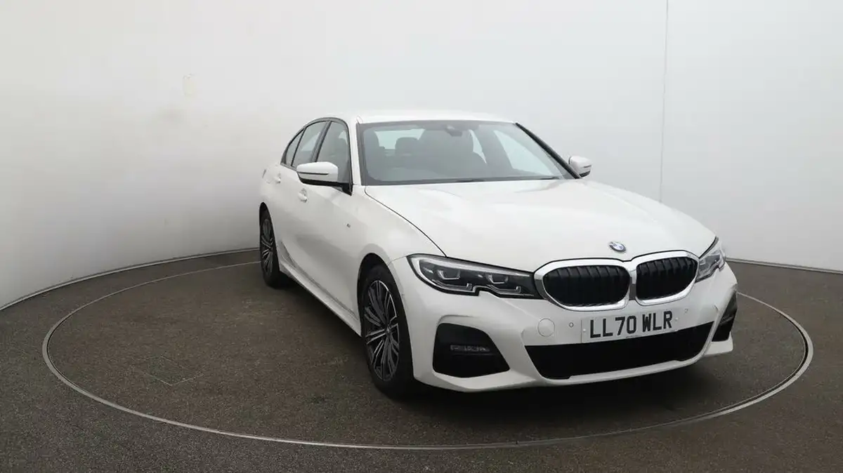 2020-bmw-3-series-20-330e-m-sport-saloon-4d-big-34