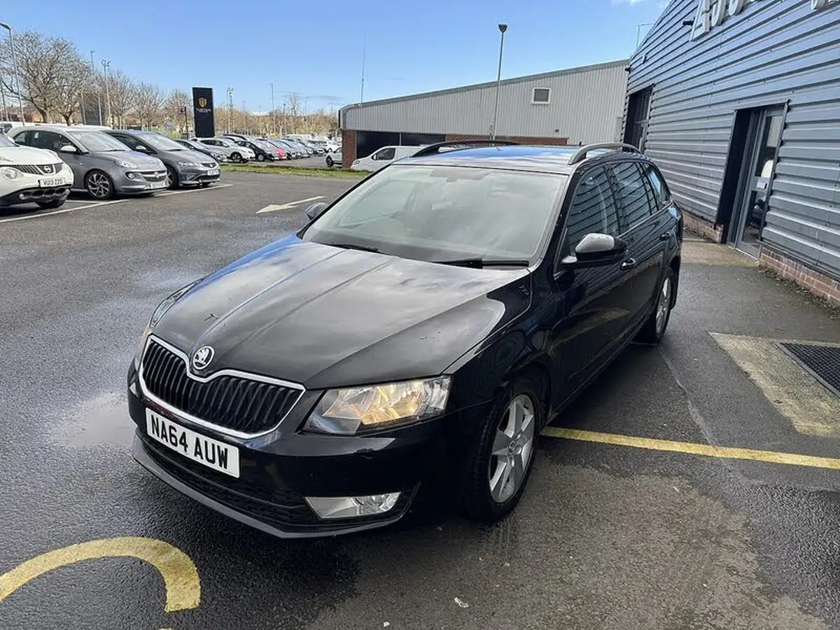 2014-skoda-octavia-20tdi-se-estate-dsg-big-24