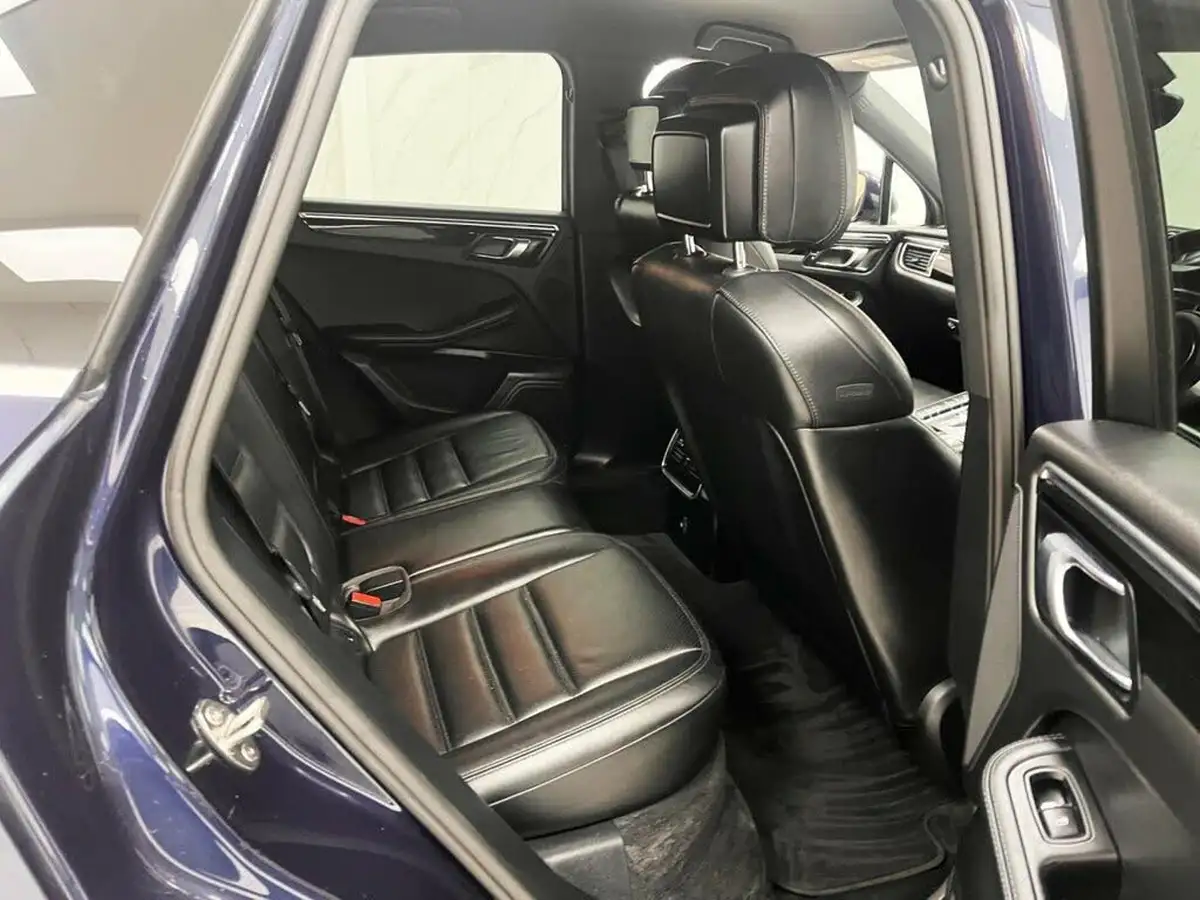 2018-porsche-macan-30-gts-big-29