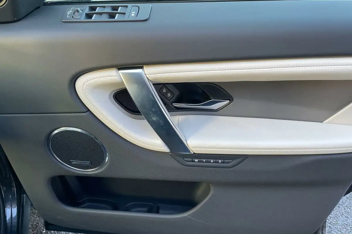 2024-land-rover-discovery-sport-20-d200-dynamic-hse-big-53
