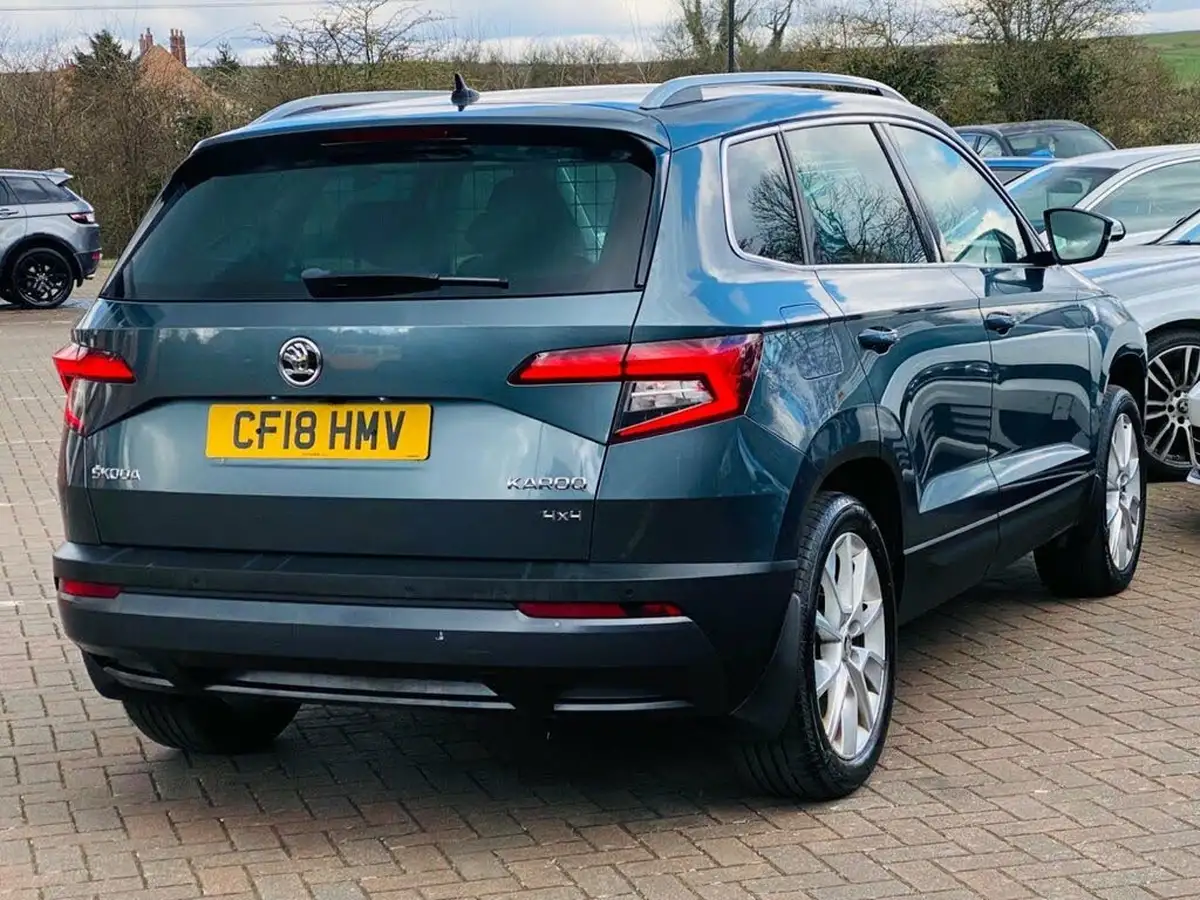 2018-skoda-karoq-20tdi-scr-se-l-big-11