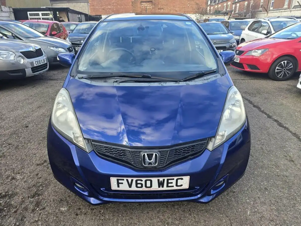 2011-honda-jazz-14-ex-cvt-big-7