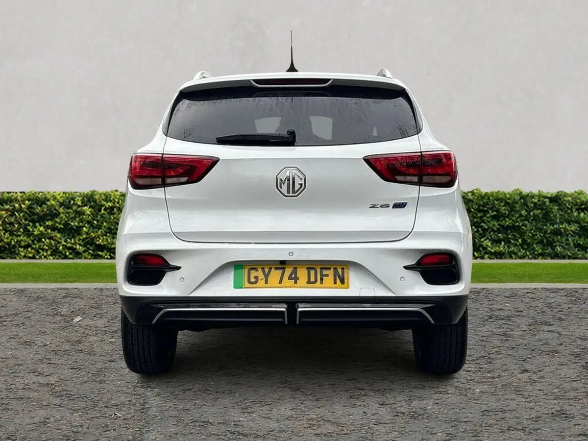 2024-mg-zs-suv-e-trophy-connect-ev-176ps-big-3